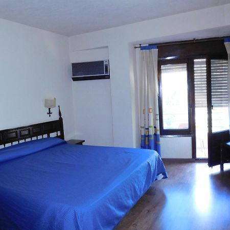 Zuera Hotel Restaurante Las Galias מראה חיצוני תמונה