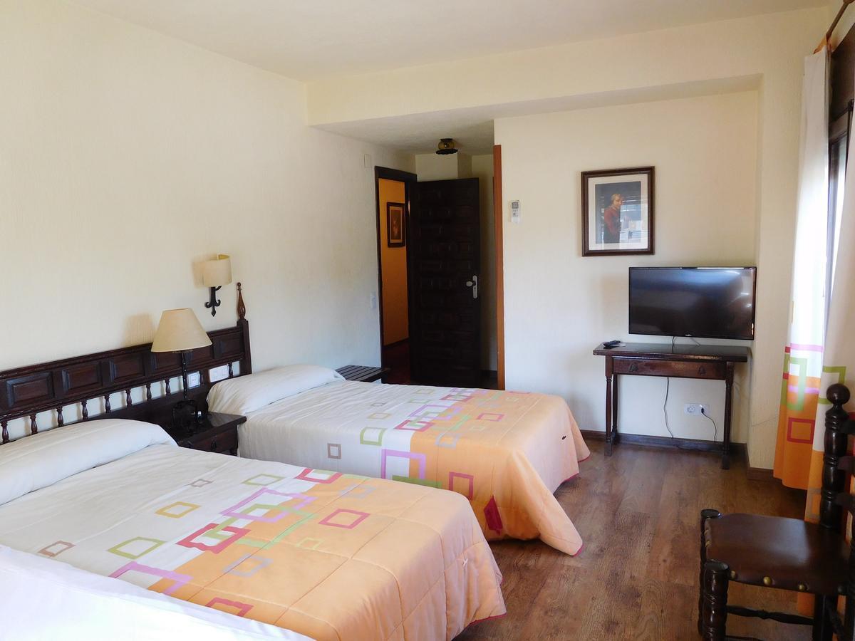 Zuera Hotel Restaurante Las Galias מראה חיצוני תמונה
