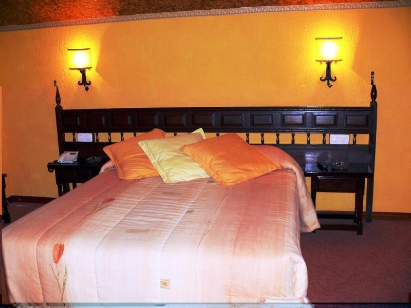 Zuera Hotel Restaurante Las Galias חדר תמונה