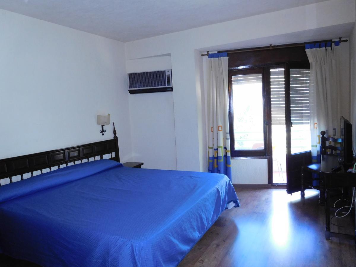 Zuera Hotel Restaurante Las Galias מראה חיצוני תמונה