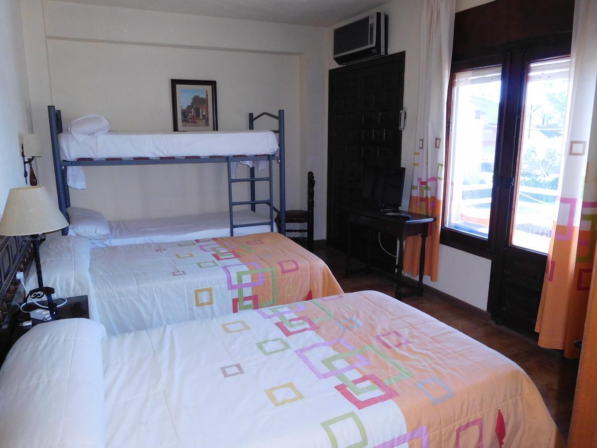 Zuera Hotel Restaurante Las Galias מראה חיצוני תמונה
